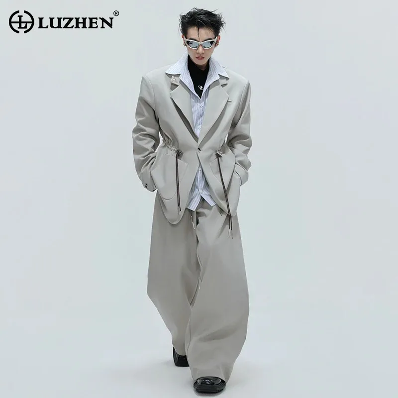 

LUZHEN модный дизайн с завязками на талии, оригинальный персонализированный пиджак, мужской однотонный пиджак, новинка 2025, повседневные брюки JY4825