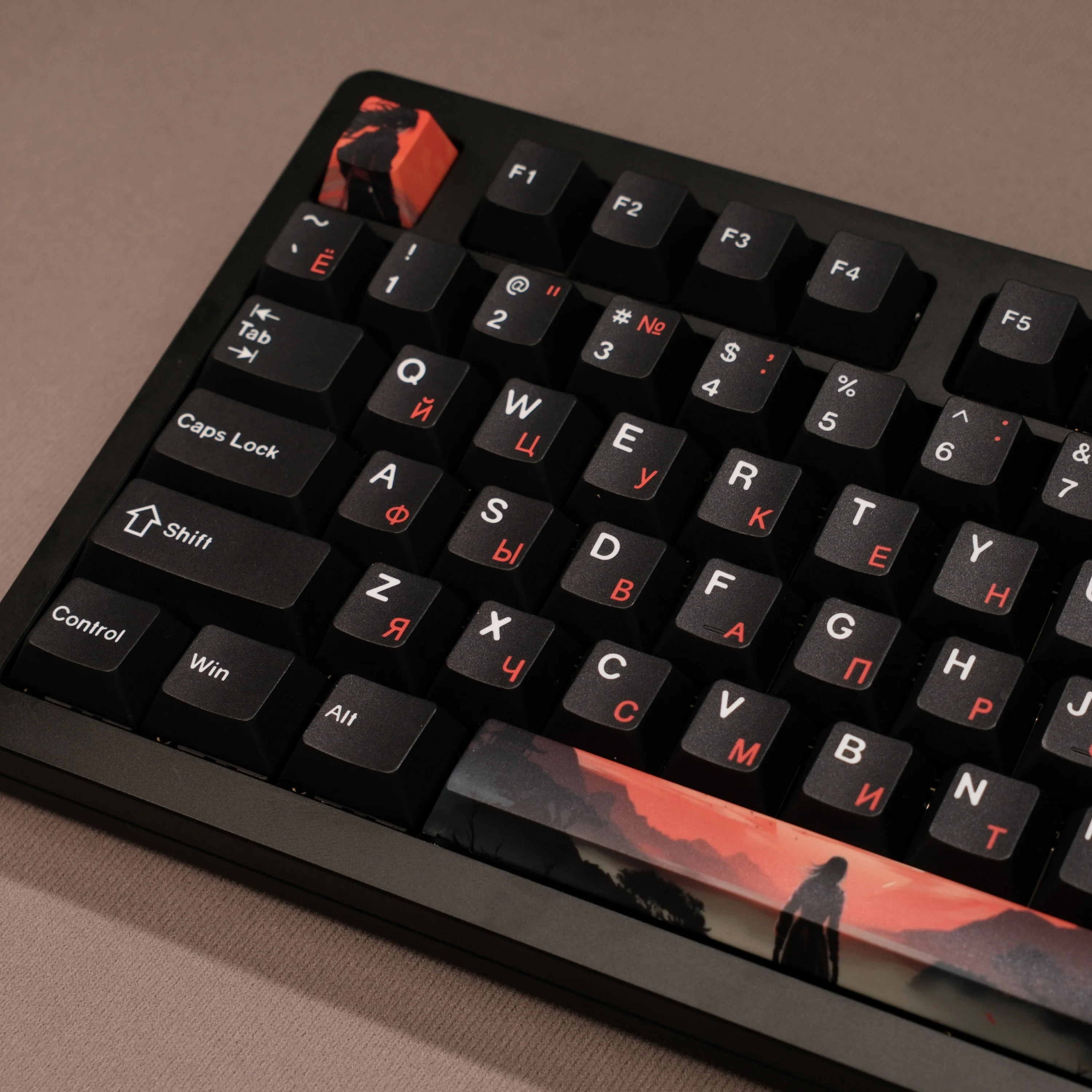 

Black and Red Samurai PBT keycap 1.8mm wall thickness 151 keys full five-sided hot sublimation original height