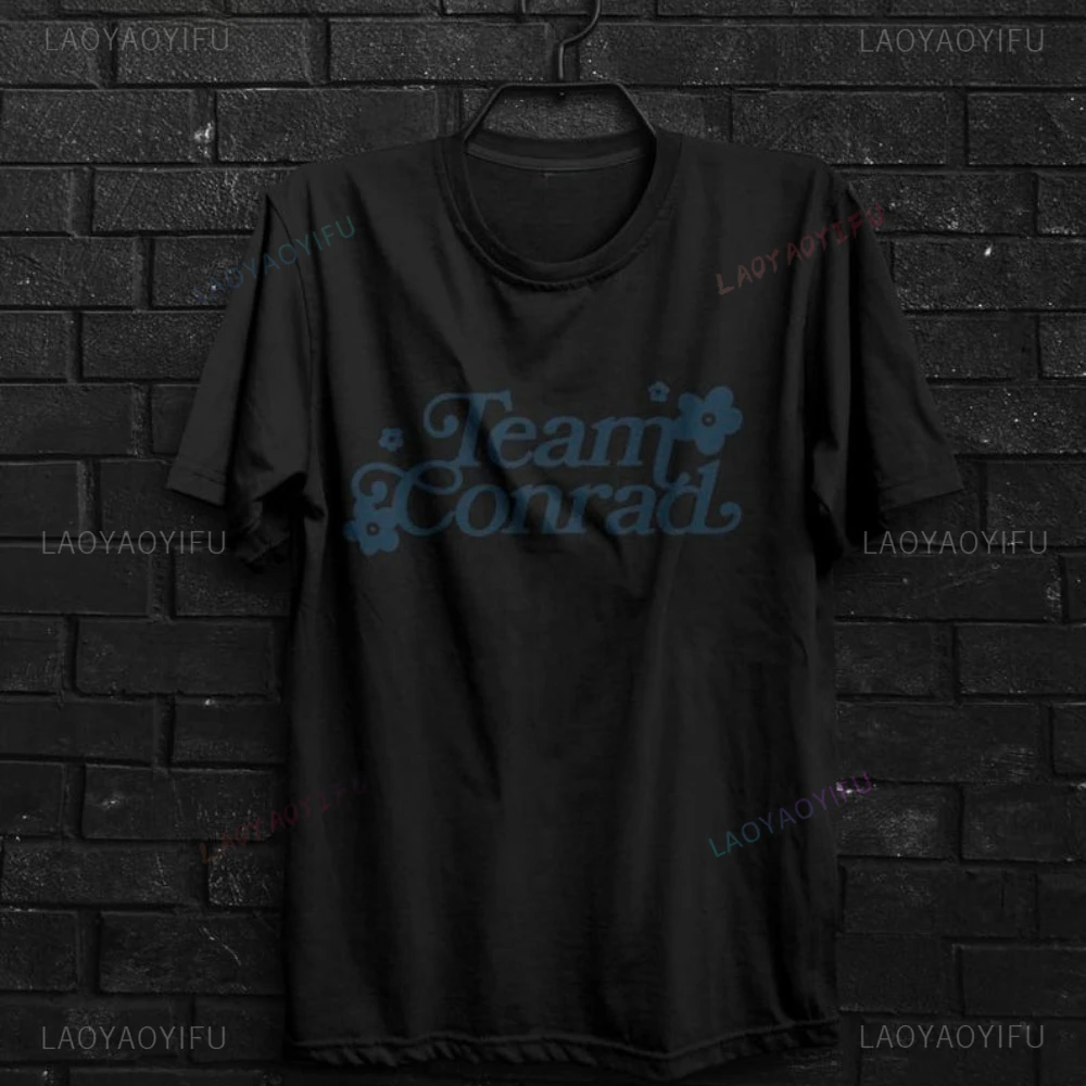 تي شيرت برسومات Cousins Beach Team Conrad تي شيرت الصيف الذي تحولت إلى الموسم الجميل 3 تي شيرت الفيلم امرأة رجل قطن قصير الأكمام