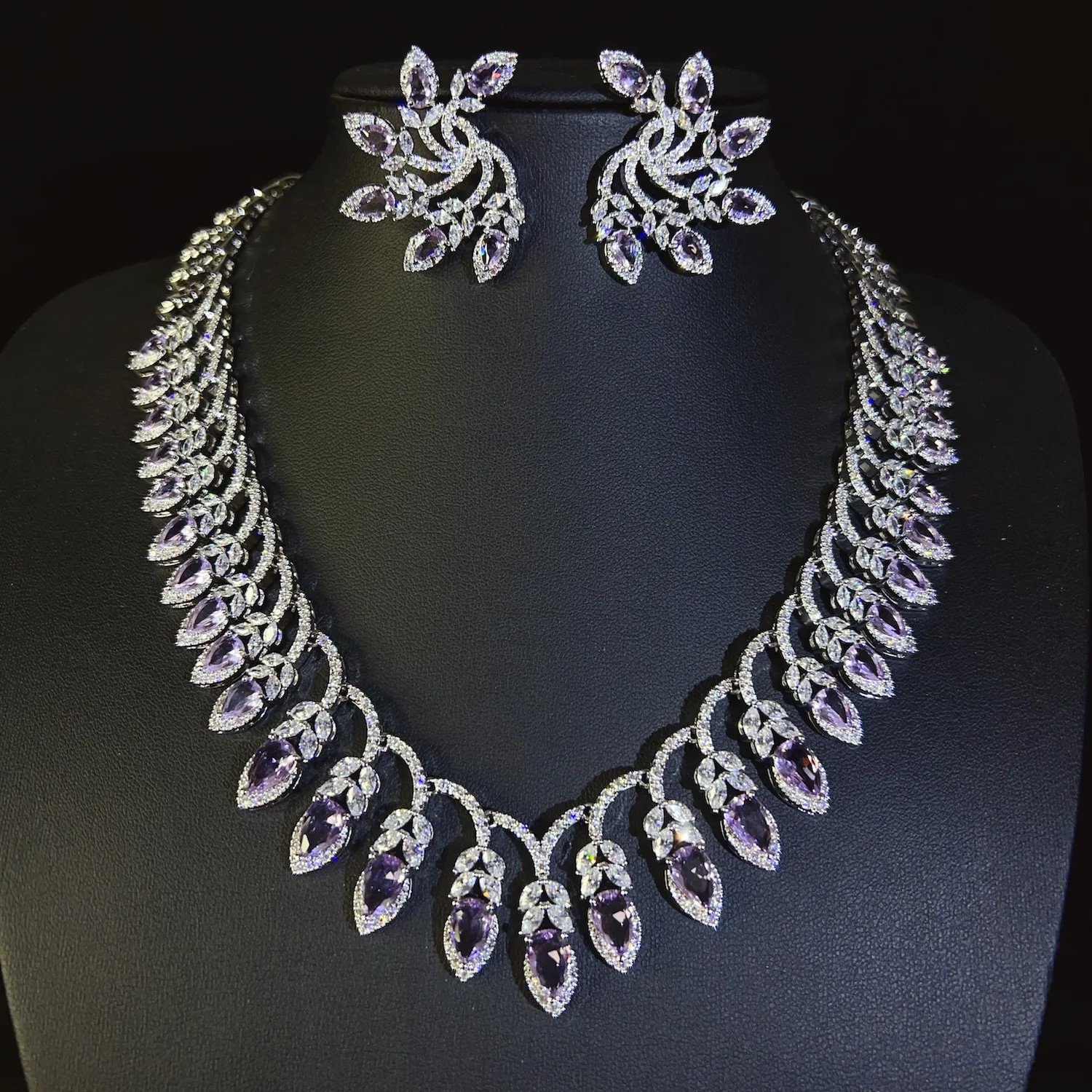 

Light Luxury European and American Style Purple Suit Women's Necklace Earrings Jewelry Holiday Bride Wedding Daily Gift M-1025