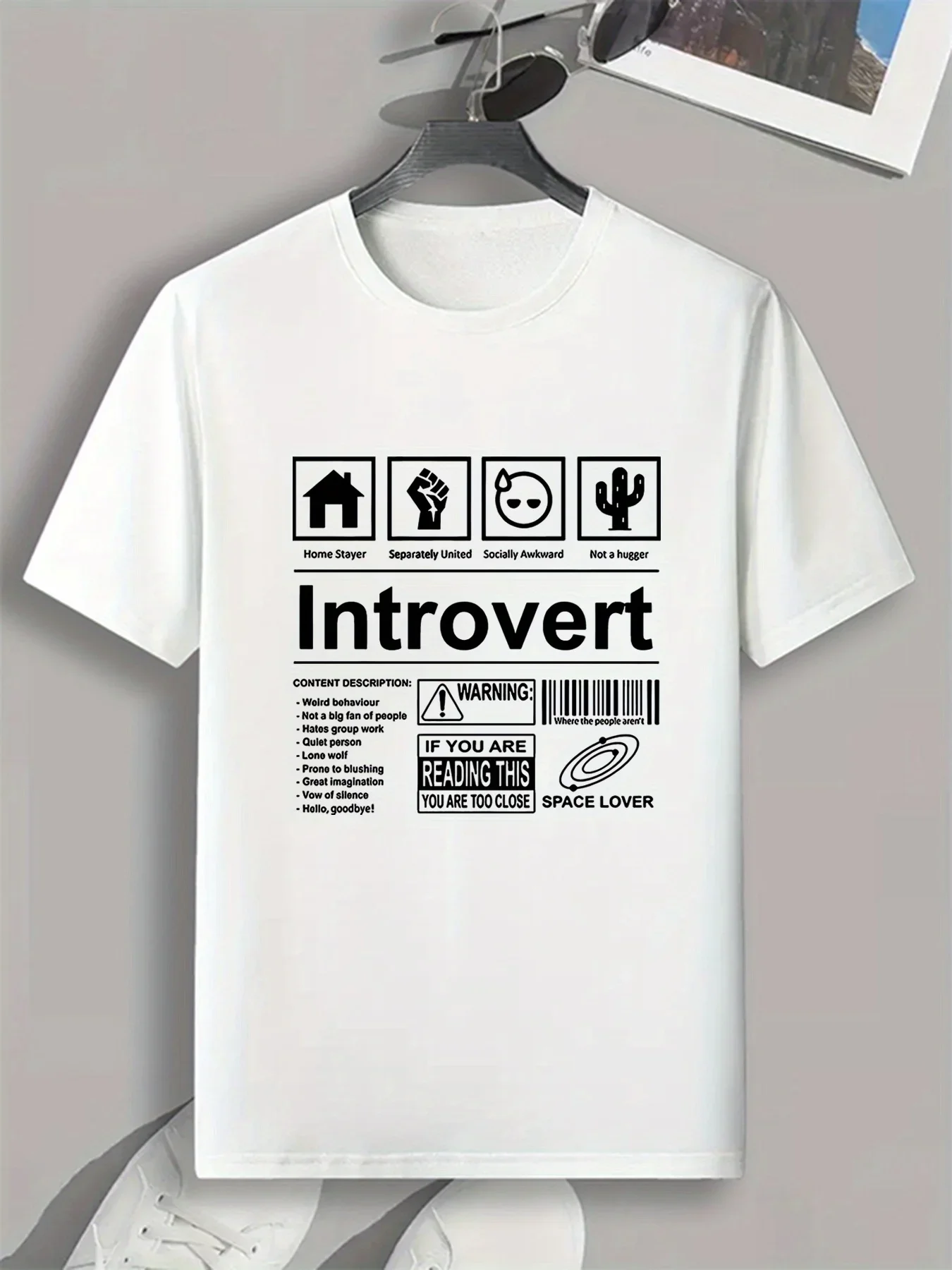 

INTROVERT Креативные знаки Предупреждающий знак и штрих-код Графический принт Мужская футболка с круглым вырезом и коротким рукавом Повседневный удобный топ