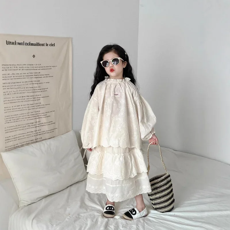 Girls' Spring and Autumn New Style Exquisitely Crafted Stand Collar Loose Puff Sleeve Jacquard Embroidered Lace Top and Long Ski