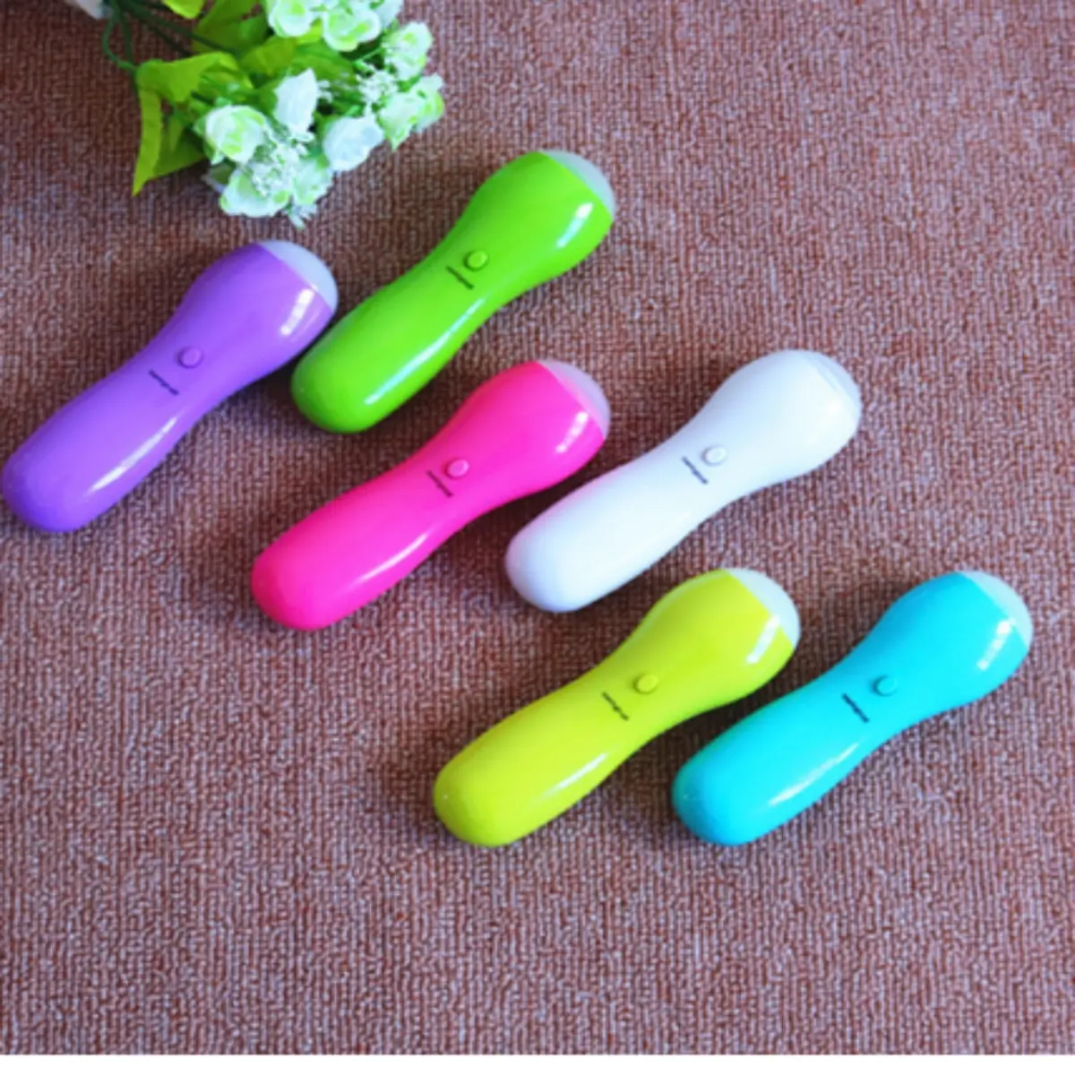 Battery Mini Relaxation Device Small Portable Vibratory Massager For Home Handheld Neck And Leg Relaxation