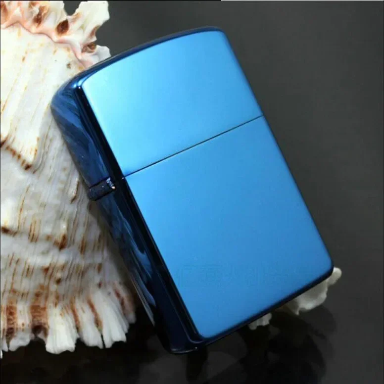 Classic Men\'s Kerosene Lighter Metal Body Sand Wheel Fireproof Lighter Cigarette Accessories Small Gifts 2024