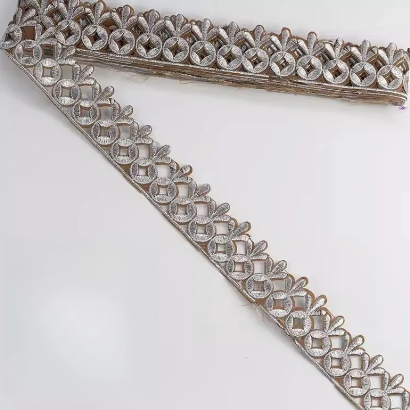 Nowy, wykwintny, jasnozłoty, srebrny haftowany wzór na brzegach, do samodzielnego wykonania, na suknię ślubną, kostium sceniczny, dekoracja odzieży, akcesoria.