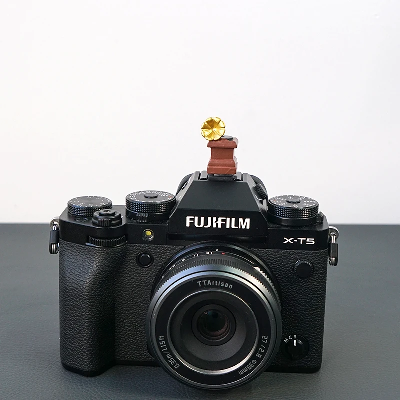 Copriscarpe caldo per fotocamera Serie retrò giocattolo Copriscarpe freddo universale mini per accessori sony zve10 canon r50 fujifilm xm5 nikon