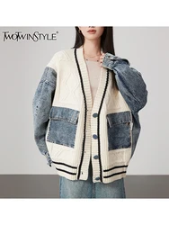 TWOTWINSTYLE Hit Color Patchwork Raw Denim sweter dziergany dla kobiet V Neck z długim rękawem łączony sweter z guzikami płaszcz damski nowy