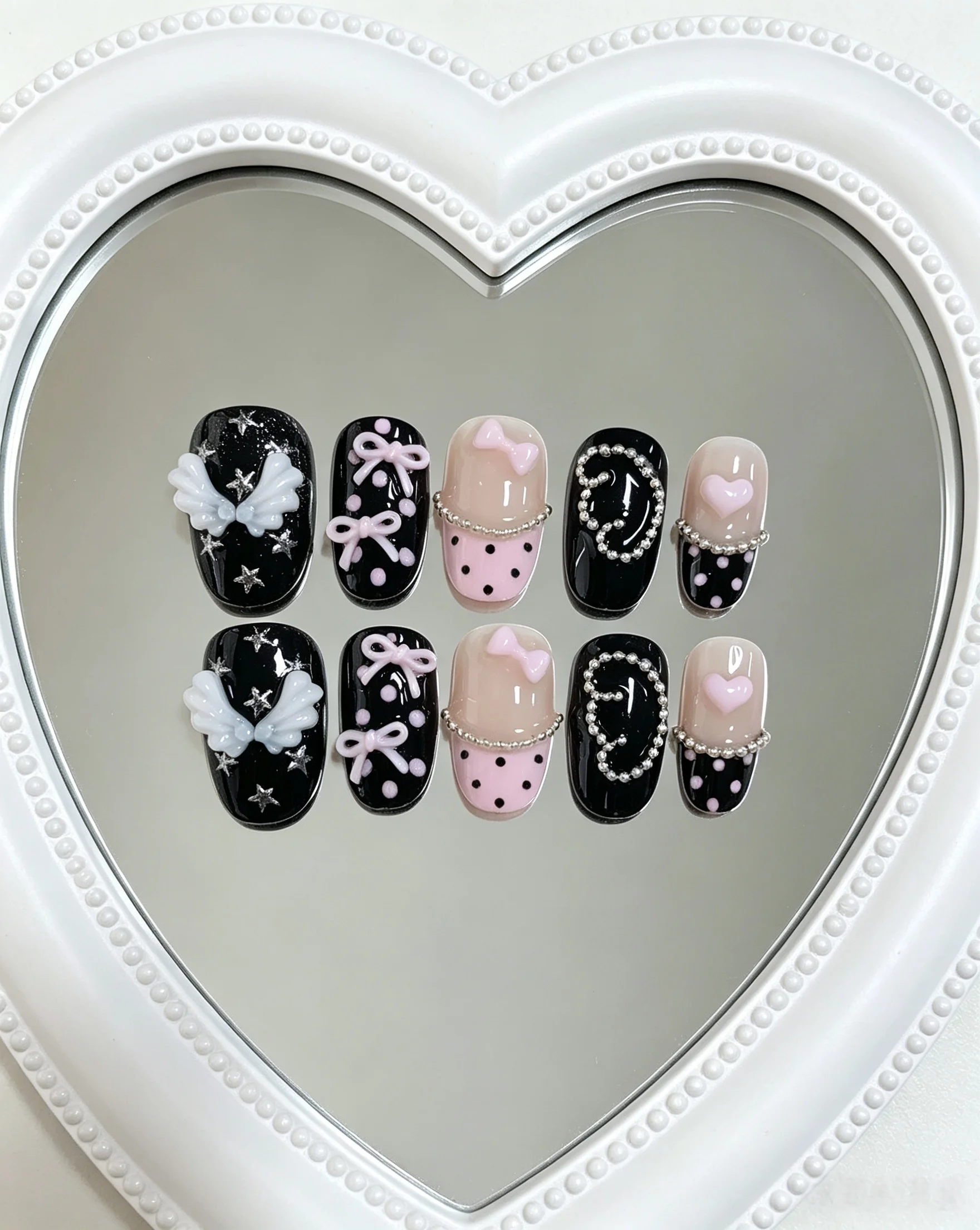 10-Piece Set of Sweet and Cool Angel Bow Short Oval Y2K Press-On Nails Suitable for Everyday Campus Wear, Hot Girl Dates, Store Visits, and Photoshoots with a Girly Vibe.