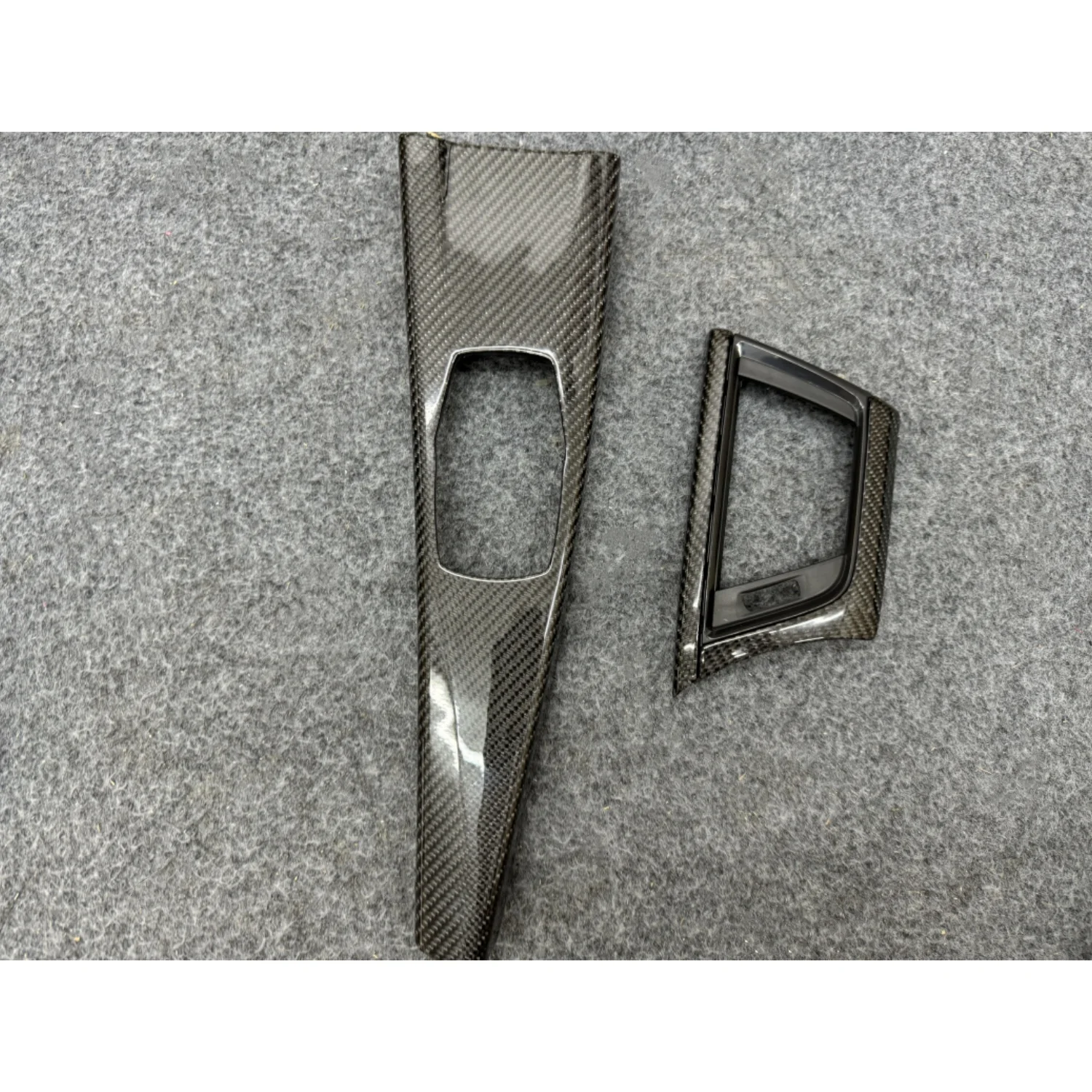 High Configuration Automotive Carbon Fiber Interior OEM Replacement Interior Suitable for BMW M4 F82 Carbon Fiber Interior