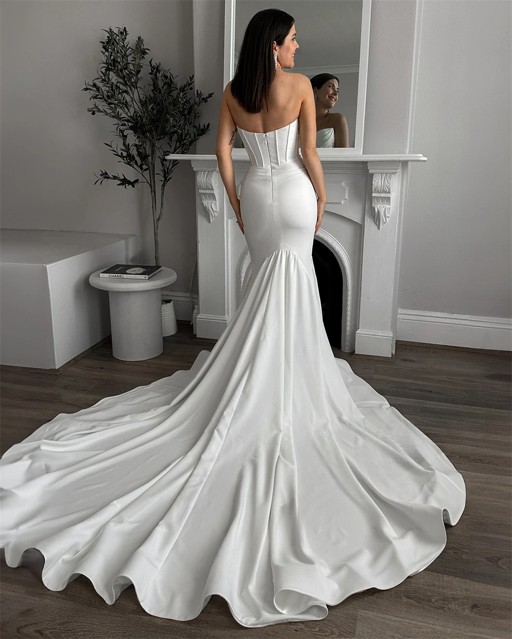 Charming Mermaid Wedding Dresses for Women Bride Satin Lace Strapless Pleat Robe De Mariée Personalized Customized
