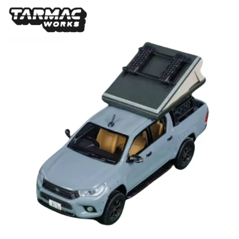 1:64 Toyota pickup off-road camper alloy simulation model, children's collection of decorative toys, holiday gifts for children.