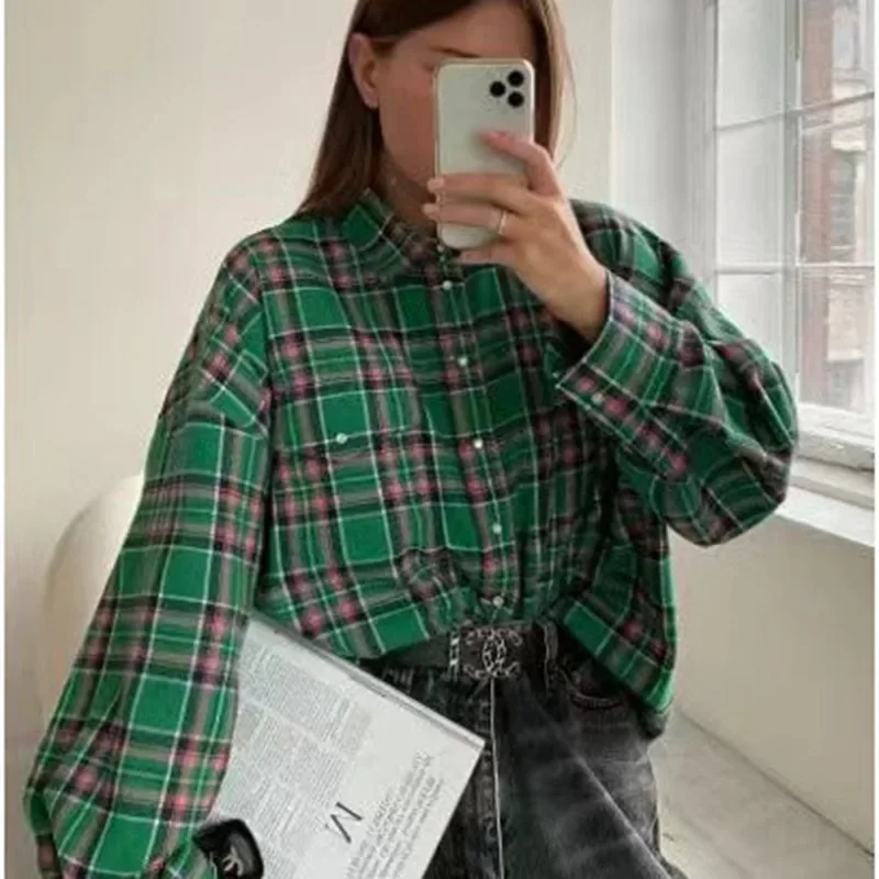 

New Vintage Women Oversized Long Sleeve Plaid Shirt Blouse Tops Korean Style Button Down Loose Lapel Pocket Shirt Y2k Top Mujer