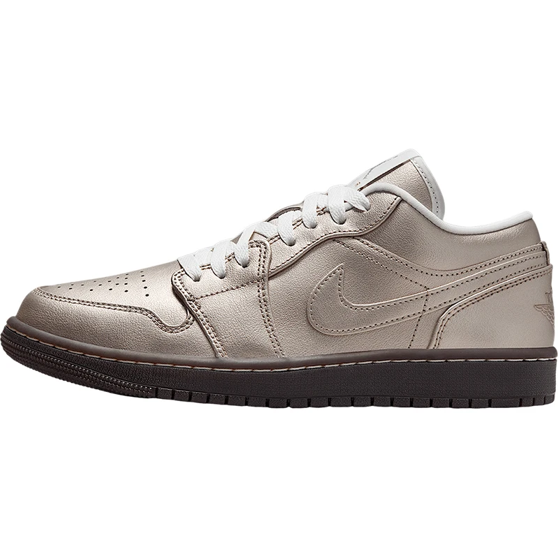 حذاء كرة السلة الأصلي JORDAN للسيدات خفيف الوزن ومتين من Nike HQ3529-099