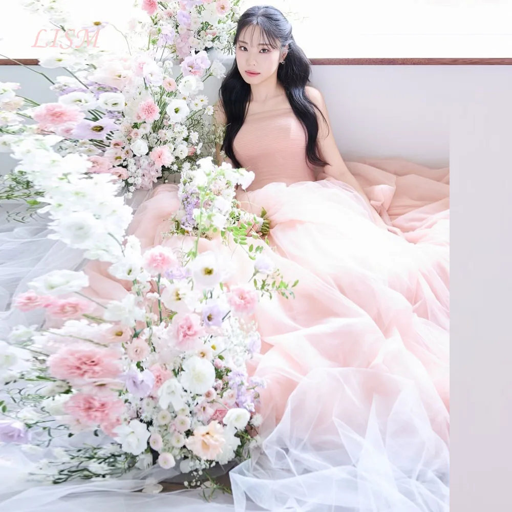 ชุดราตรีทรงเอไลน์แบบไร้สาย รุ่น LISM สีชมพู ผ้าไหมทูลล์ สำหรับถ่ายภาพ งานพรอม งานราตรี สามารถสั่งตัดได้