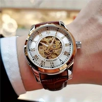 Elegante reloj mecánico automático para hombre con diseño de esqueleto - Correa de cuero, esfera con números romanos, movimiento automático, perfecto para uso formal y casual, regalo ideal para hombres jóvenes, reloj informal de negocios para hombre | Reloj Skeleton con Diseño Hueco | Reloj duradero, accesorios para reloj, sin batería