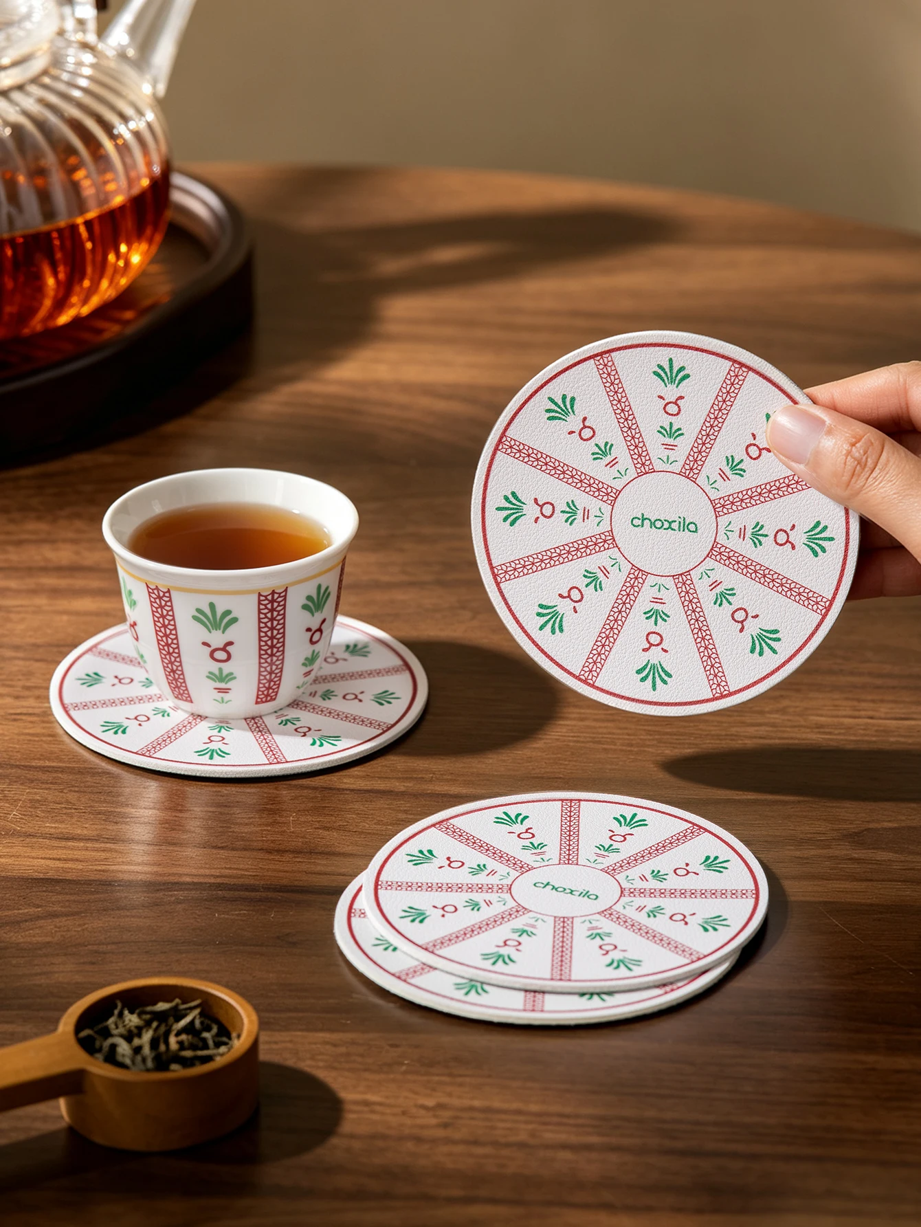 1,4Pcs Middle Eastern Floral Leaf Round Coasters,Polyester Non‑Slip Heat Pads for Home Tea Room Office Table Decor