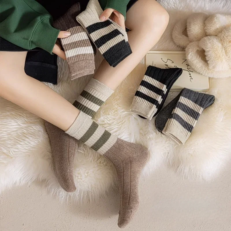 5 Pairs Women Striped Mid-calf Socks Autumn Winter Thermal Knitted Socks Brown Retro Slouch Boot Socks Casual Daily EU 35-42