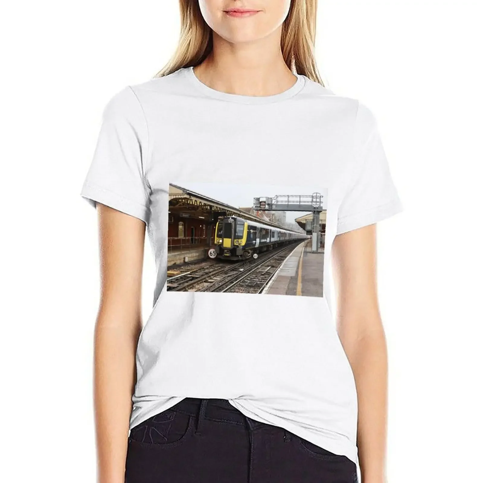 

SWR 450100 Basingstoke December 2022 T-shirt lady clothes female Women's summer blouses 2024
