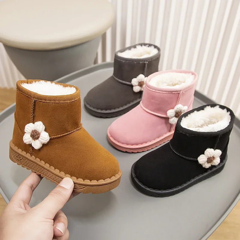 Winter new thick warm cotton shoes boys and girls leather barefoot baby snow boots warm plus velvet plush boots warm snow shoes