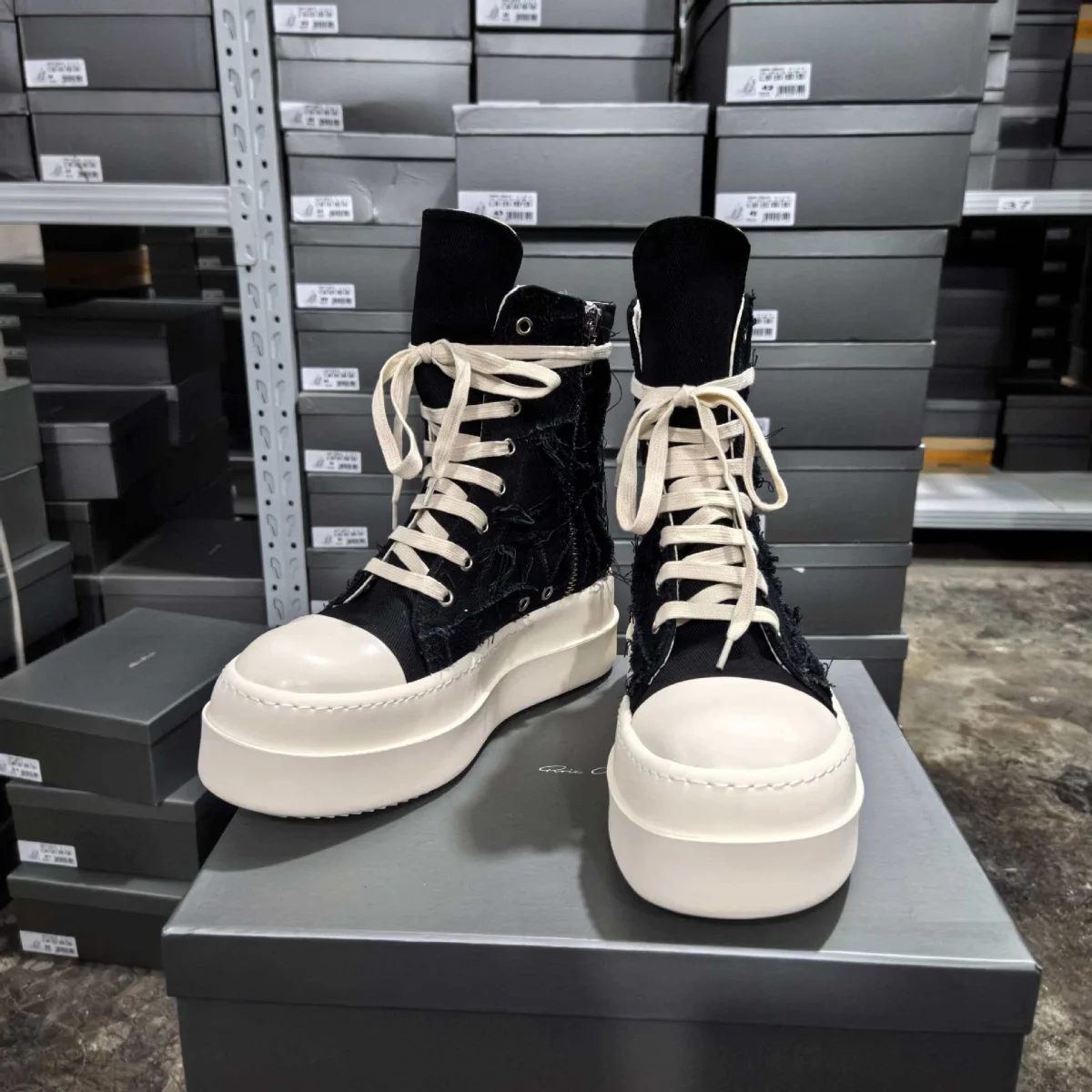 

Men's High Top Platform Motorcycle Shoes Lace Up ZIP Women Black Canvas Boots Luxury Sneakers White Male Designer Casual Shoe