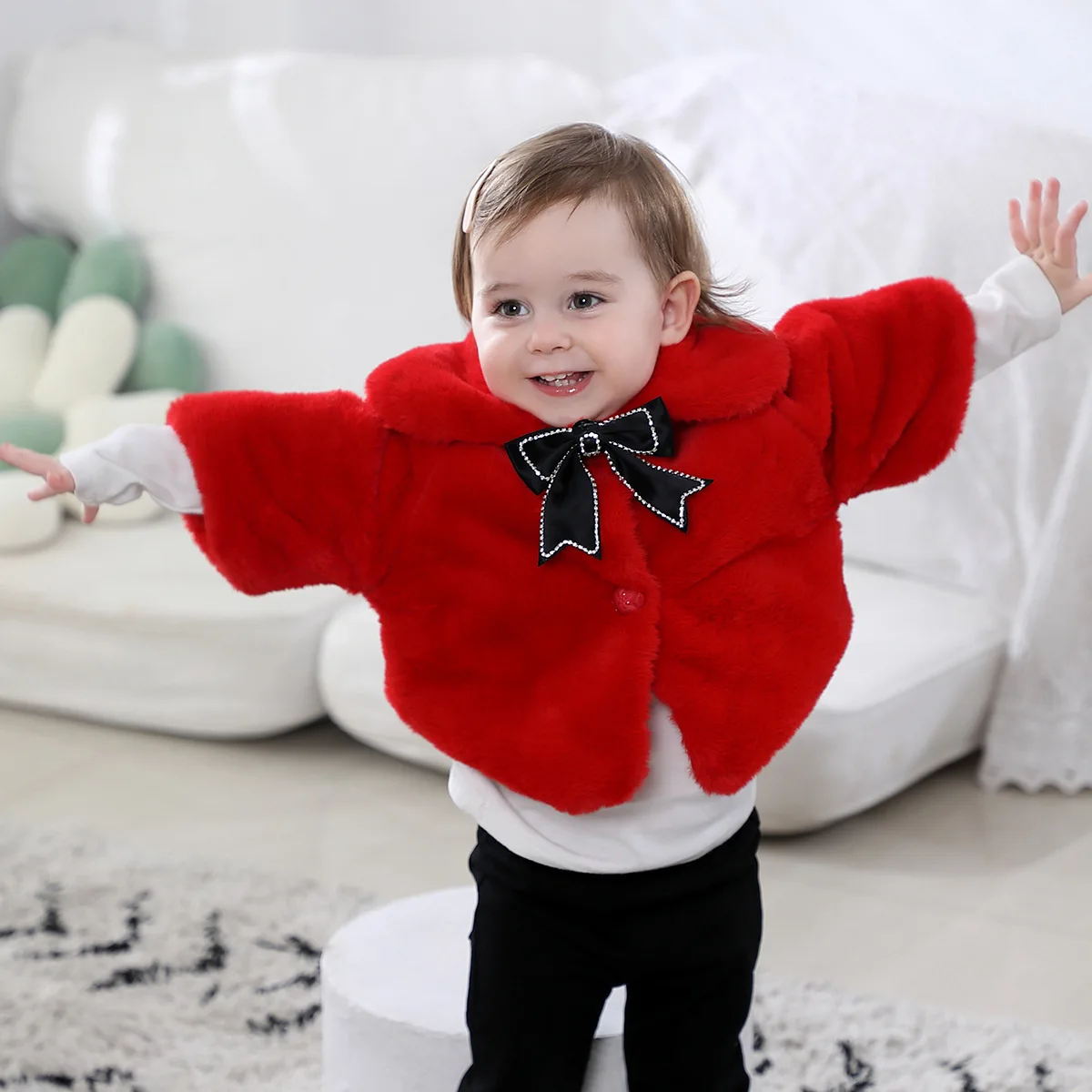 

2025 New Winter Girls Solid Color Bow Collar Bat Sleeve able and Cute Versatile Windproof and Warm Cotton Jacket 6-48Months Baby