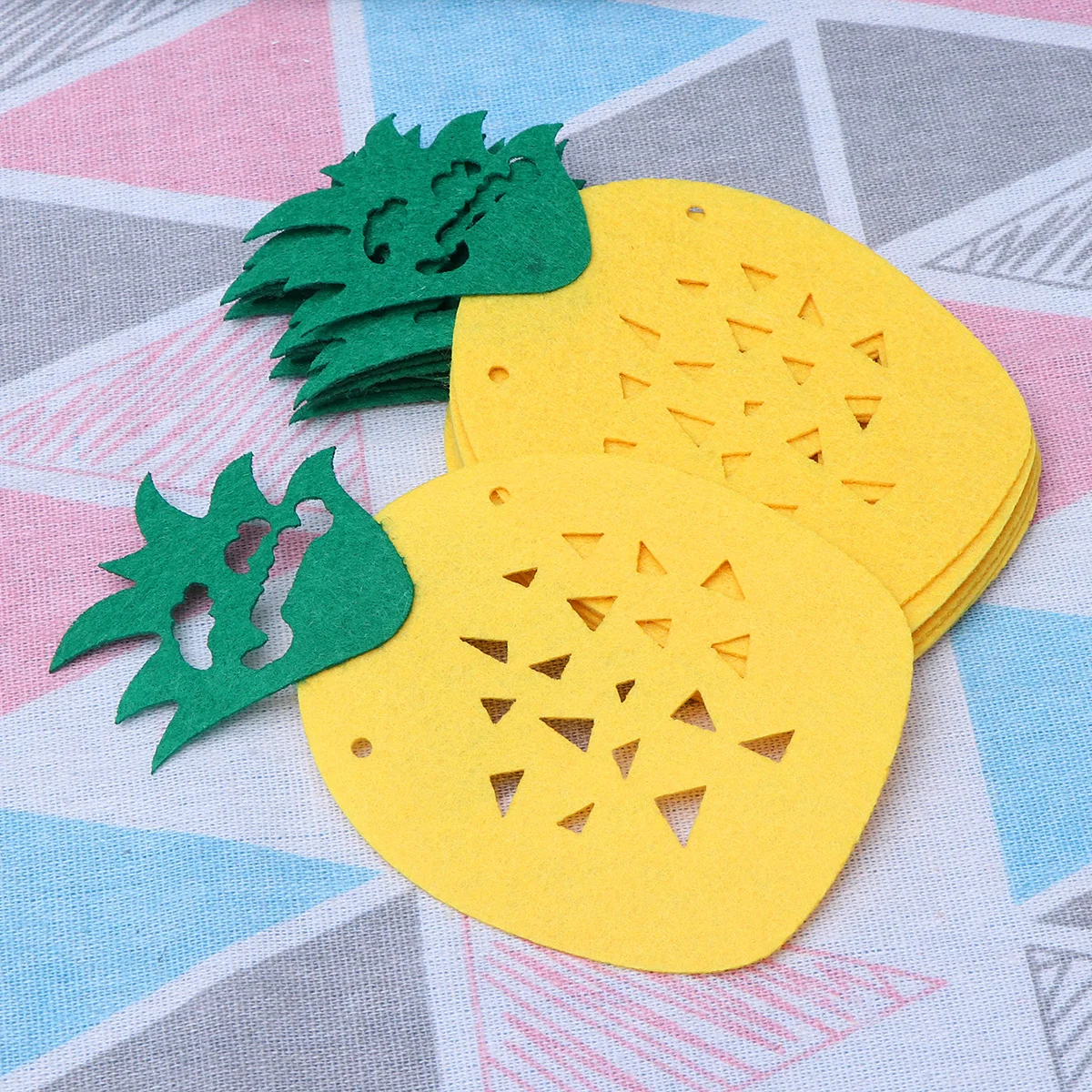 

Pineapple Tassel Garland Tropical Party Decor For Summer Luau Backyard Garden Pool Decoration Hanging Bunting