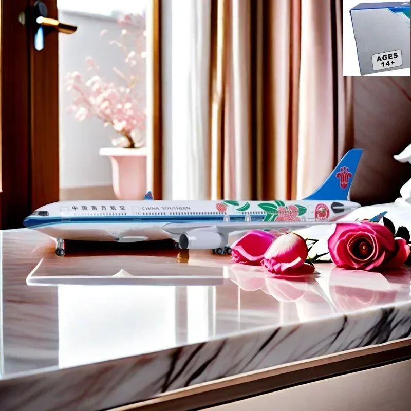 

47CM 1:135 Scale 330 A330 Model AIR China SOUTHERN Airlines Airway W Base Wheel Lights Resin Aircraft Plane Toy for collections