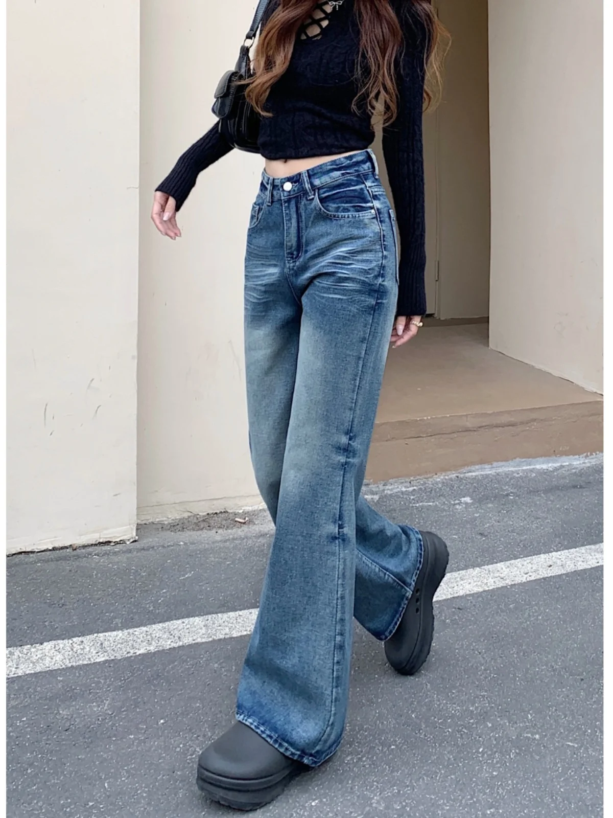 

Синие джинсы Женская одежда Качественная текстура Материал на ощупь Джинсовая мода Удобный Прочный Износостойкий Прочный против морщин Прочный