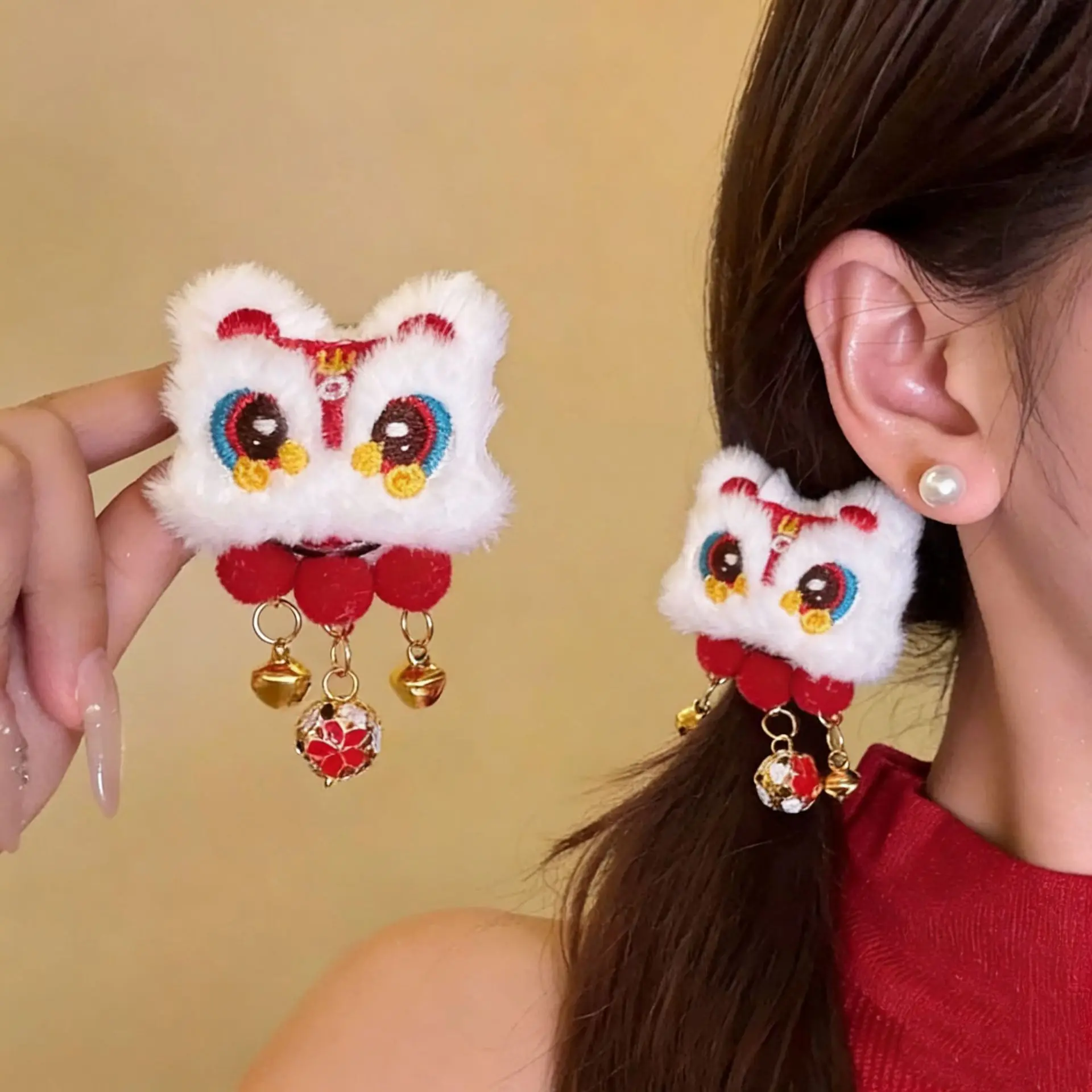 

Заколка для волос с колокольчиком в стиле танца льва, с кисточками, для девочек, для фиксации мелких прядей, боковой зажим-уточка, для челки, с шариками