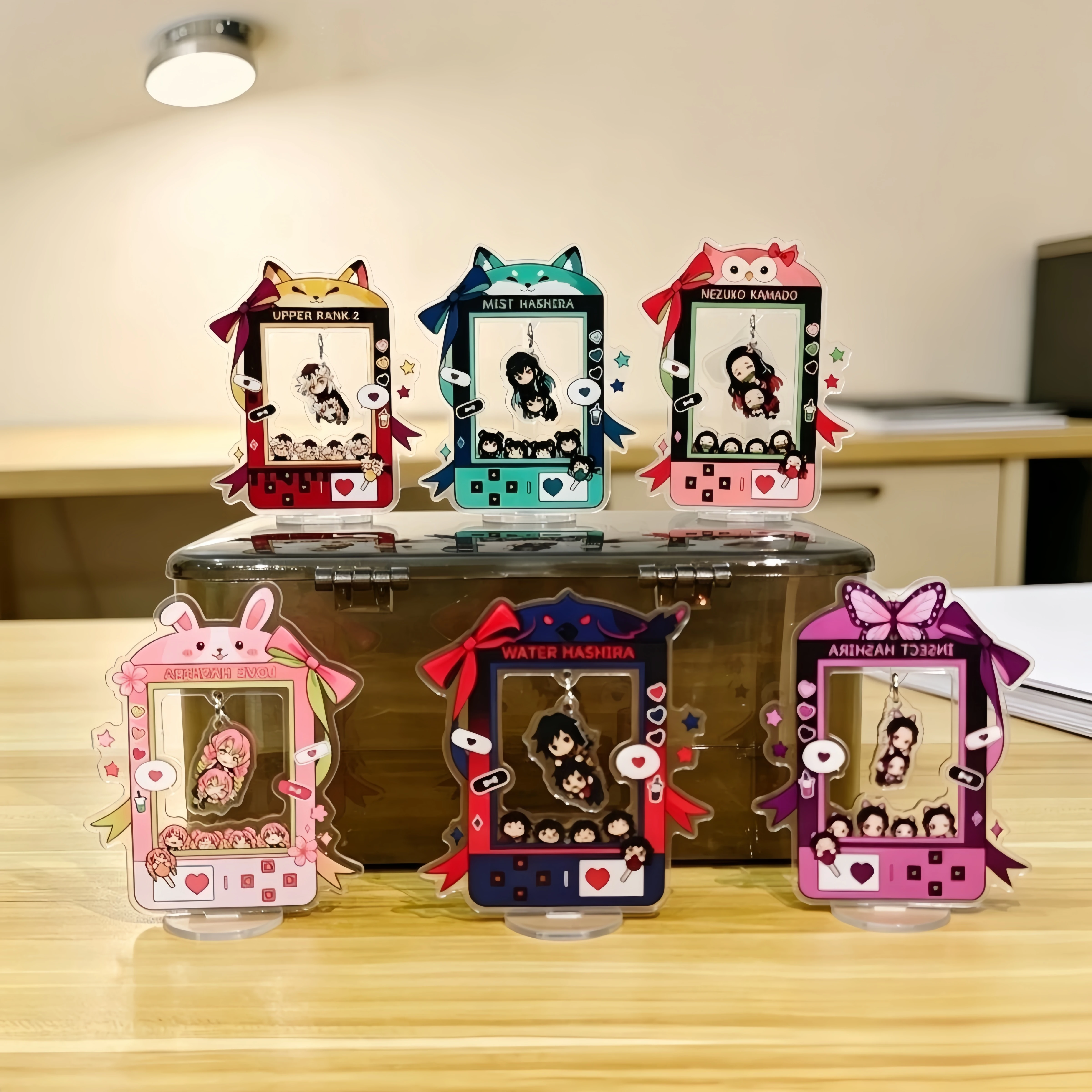 Demon Slayer Merchandise: Claw Machine Figuren-Serie, Standee, Cartoon Anime Kimetsu no Yaiba Ninja Chibi Acryl-Dekorationsspielzeug