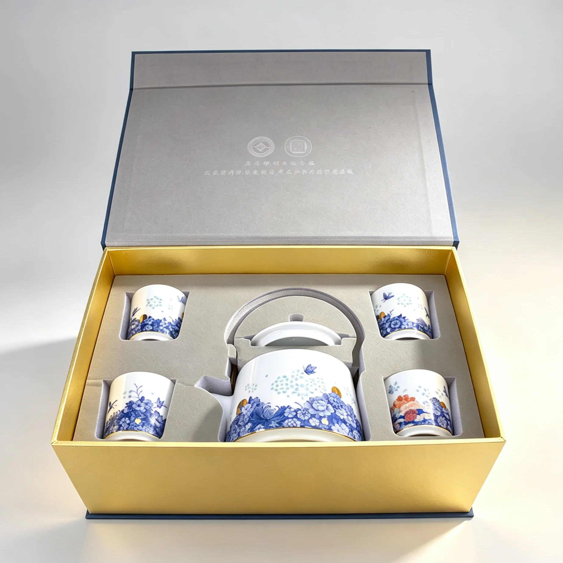 LIANHUA POTTERY Linglong 5-Piece Porcelain Tea Set Gold Accented Floral Decal Luxury Home Decor Tea Time Gift Essential