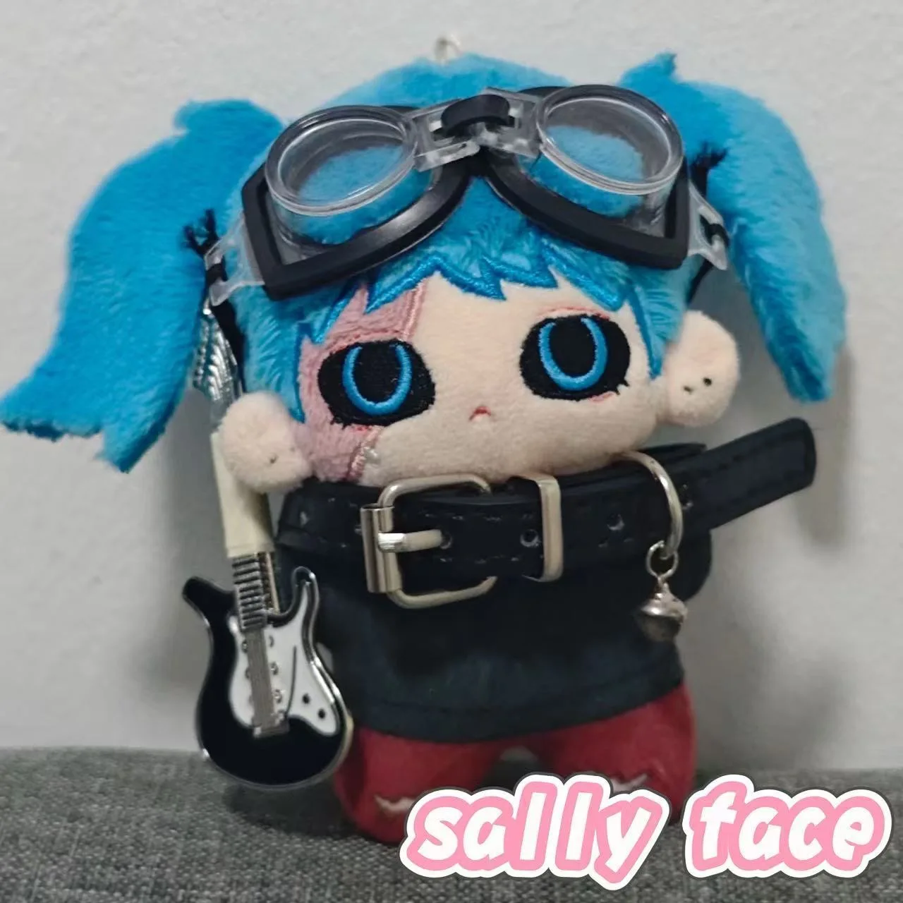 

New In Stock 10cm Sally Face Sal Plush Toy Cute Cotton Doll Anime Game Peripherals Plushie Cute Model Doll Toys Birthday Gifts