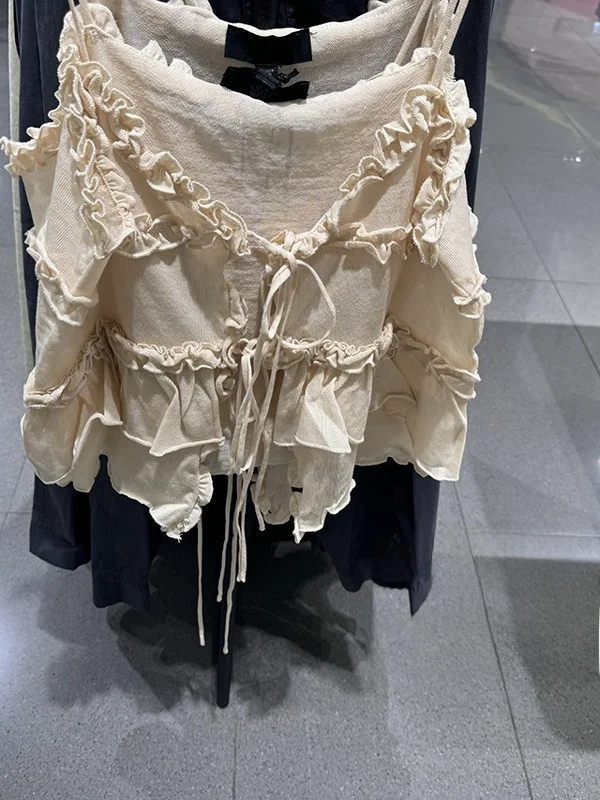 Summer New Sweet Pure Desire Sle V-Ne Knitted Strap Top with Lace Trim ort Length Women's Vest Tops Faion 2025