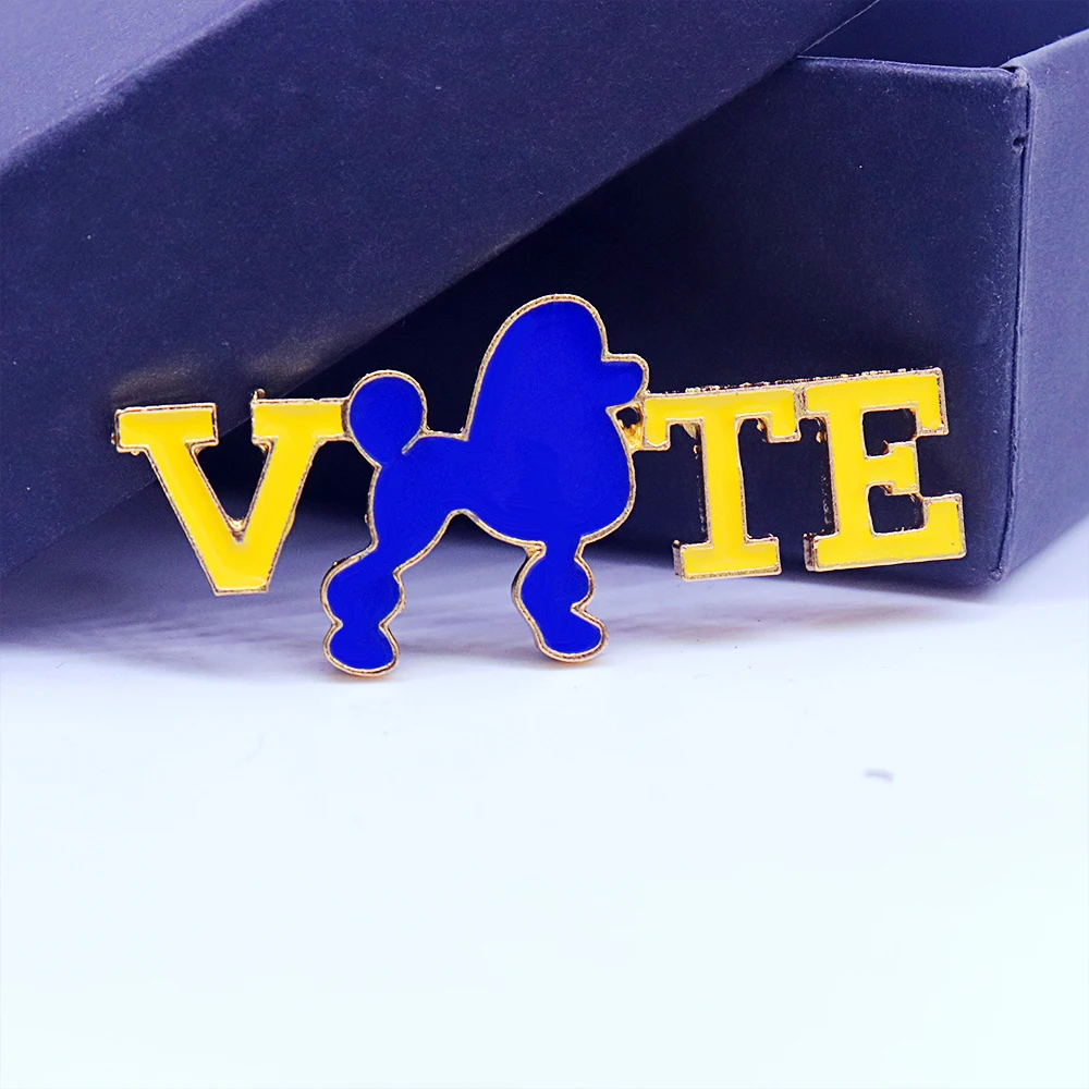 Fashion Metal Pretty Poodle Sigma Gamma Rho Women Vote Pin Greek Sorority Club Voting Brooch Jewelry