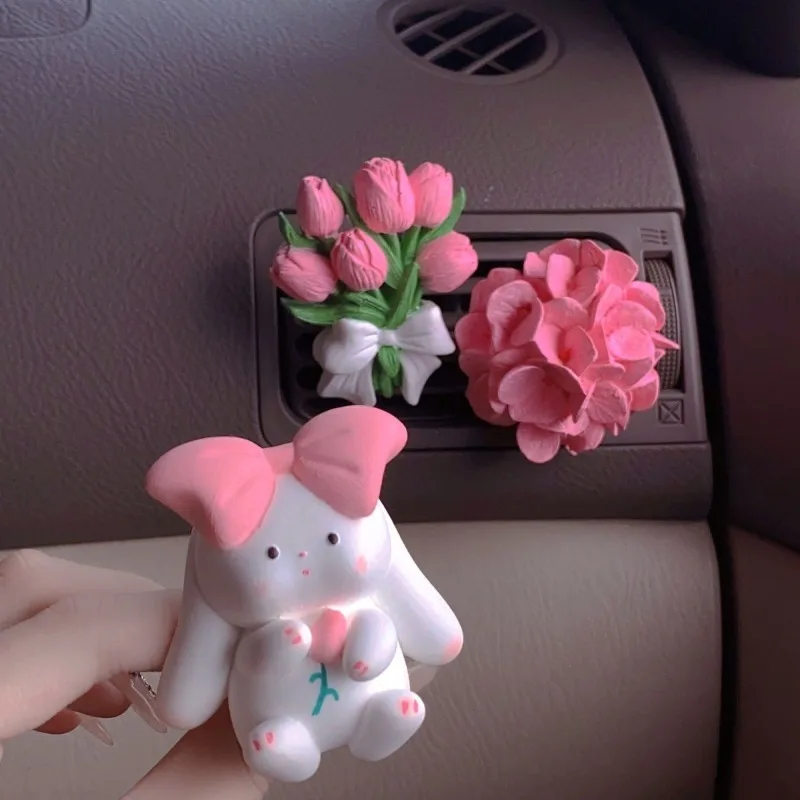 

Rabbit car aromatherapy car round air outlet decoration perfume diffuser car interior decoration ornament fragrance