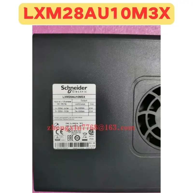 Servoaccionamiento usado LXM28AU10M3X Función normal probada OK