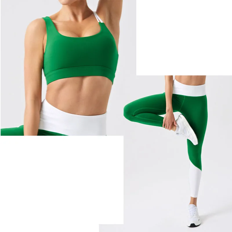 Neues farb blockiertes Yoga-Set mit Brust kissen, Sport weste zum Abnehmen, Laufen und Fitness anzug