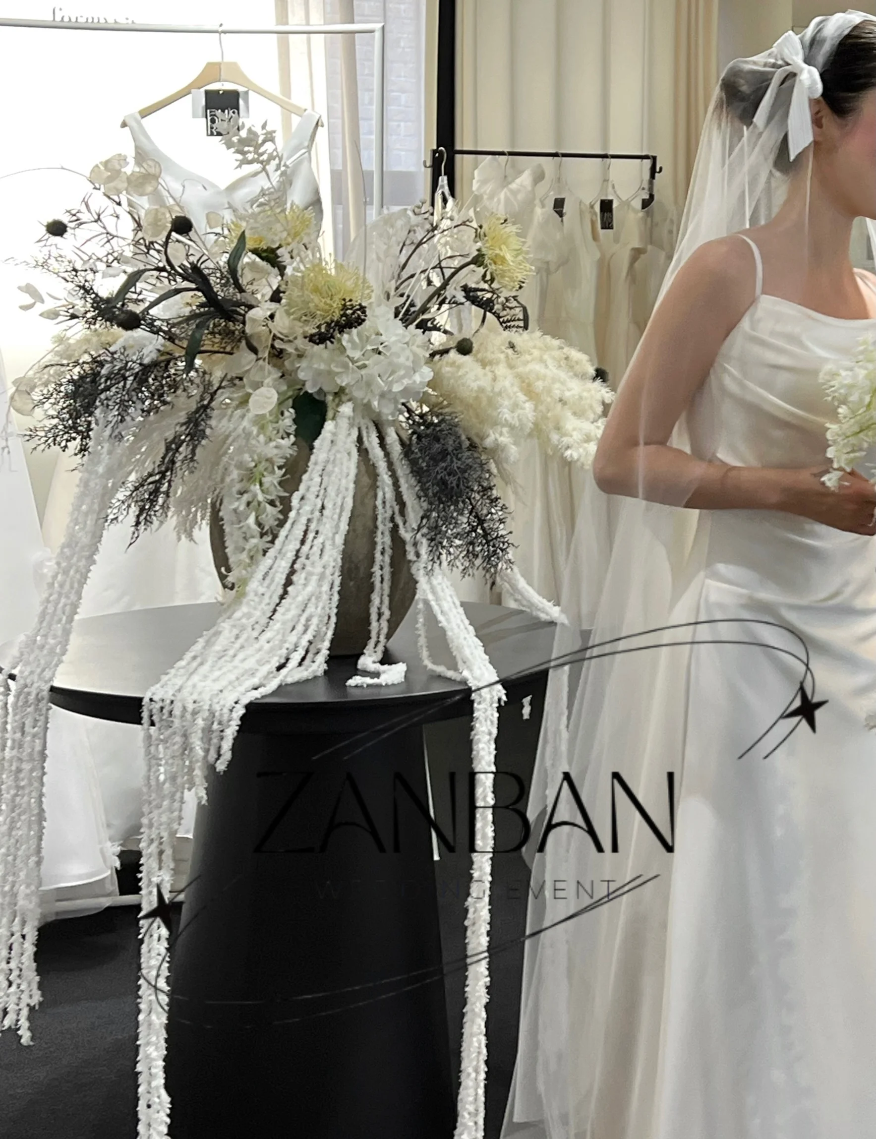 ZanBan 2026 Simple Korean Lvory Soft Satin Wedding Dress Spaghetti Straps Pleat Ruched Mermaid Bridal Gown Floor Length 웨딩드레스