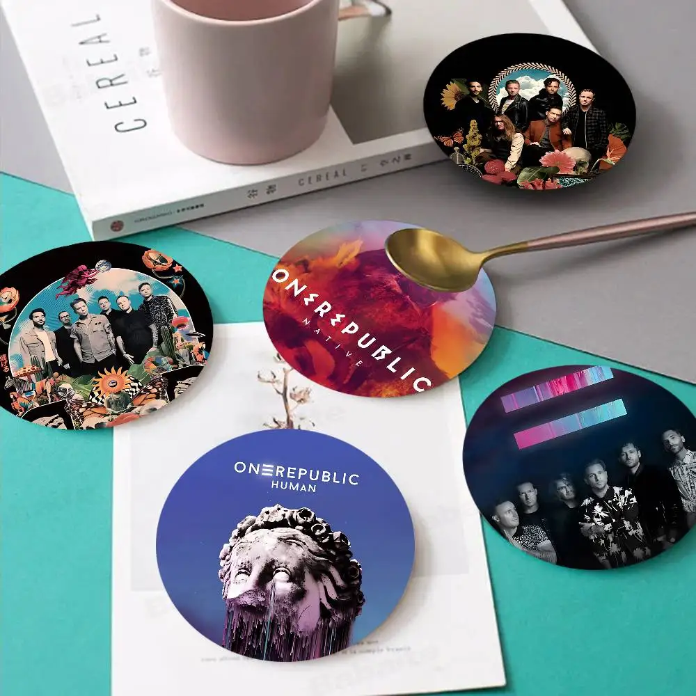 Pop Rock Band Onerepublic Vintage Wooden Designs for Coffee & Tea, Washable Art Pieces for Cozy Home Cafe