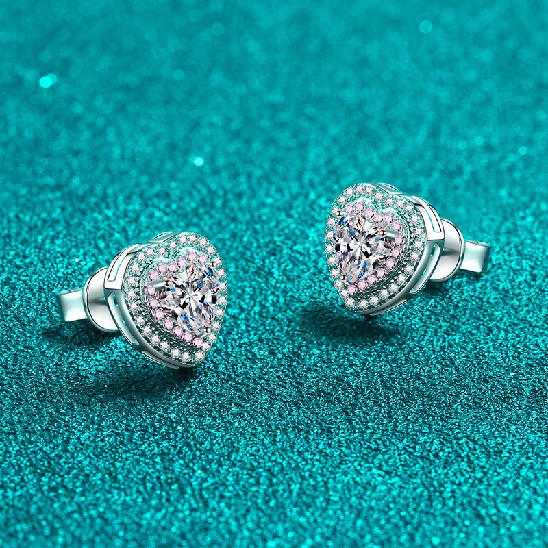 

0.5 ct Moissanite S925 Silver Stud Earring for Women Plated Pt950 Love Heart Micro Inlay Lover Gift Ear Studs Jewelry Wholesale