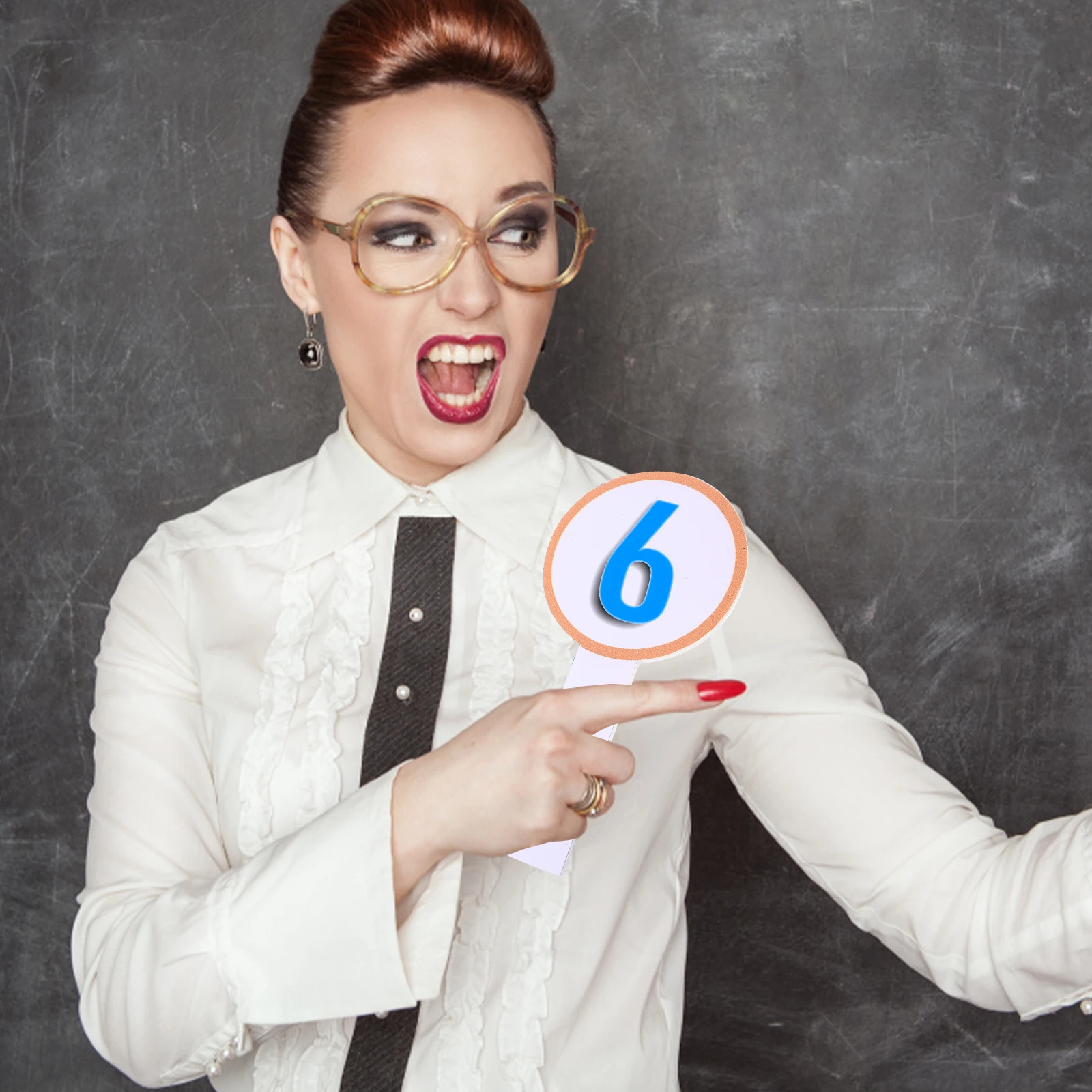 

20Pcs Mini Handheld Scoreboard Dry Erase Board Blank Writing Board Erasable Paddle for Scoring Voting Presentation