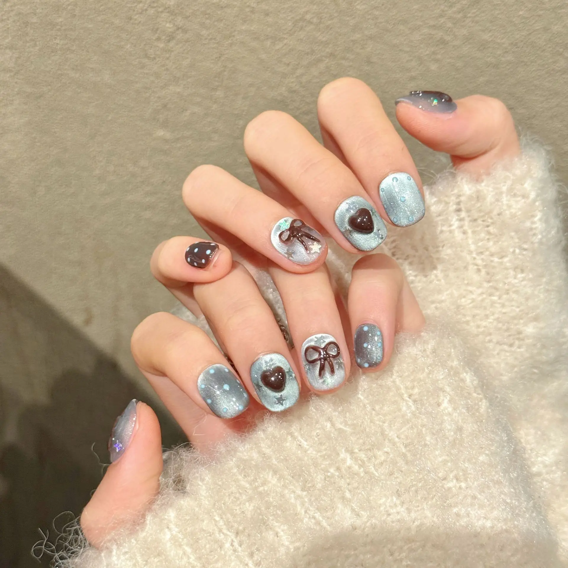 10PCS Short Round Press on Nails Handmade Blue Cat Eye Full Cover Fake Nail tips Cute Cherry Bow Design Wearable False Nails