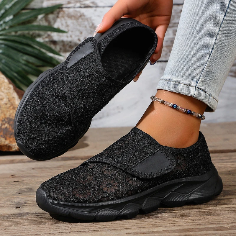 Sommerliche orthopädische Schuhe für breite, geschwollene Füße mit Daumenverstellung, weiche Gehschuhe