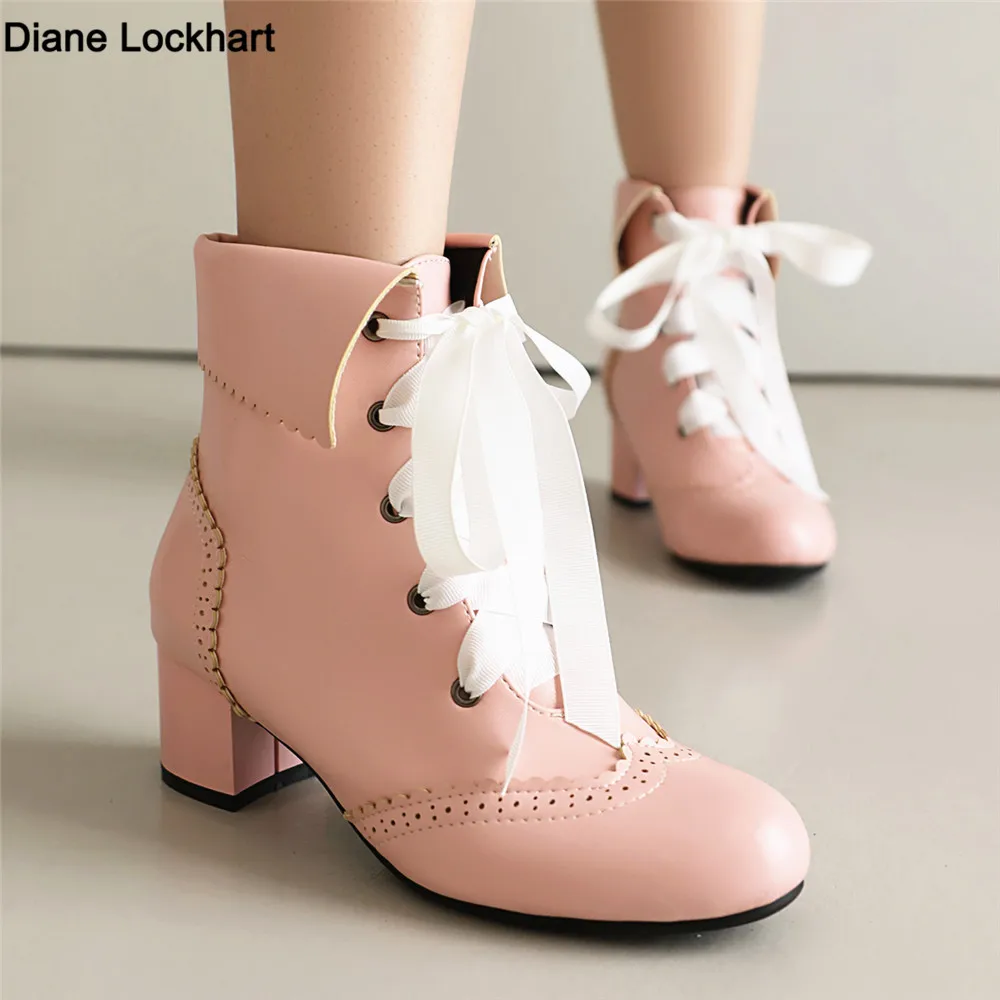 

2025New Lace Up Ladies Square High Heel Shoes Ankle Boots Lace-up Retro Women Pointed Toe Thick Soled Short Booties White Black