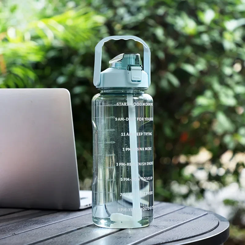 Tragbare Große Wasserflasche 1,2-2L Mit Trinkhalm – Ideal Für Sport, Fahrrad, Wandern, Fitness