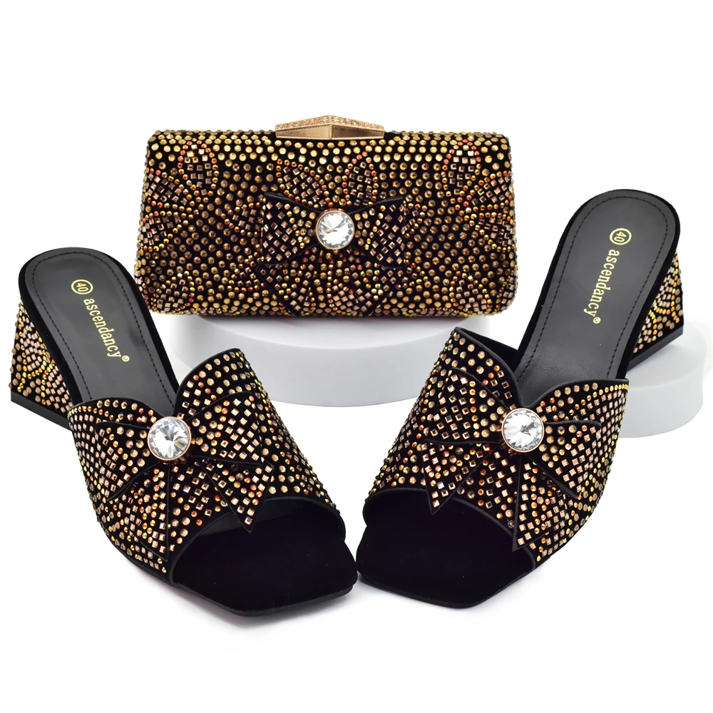 

Nigerian Lady Shoes and Bag Wedding Italian Style Female Square Heels With Clutch Purse Italy Fashion Sandals and Handbag Set