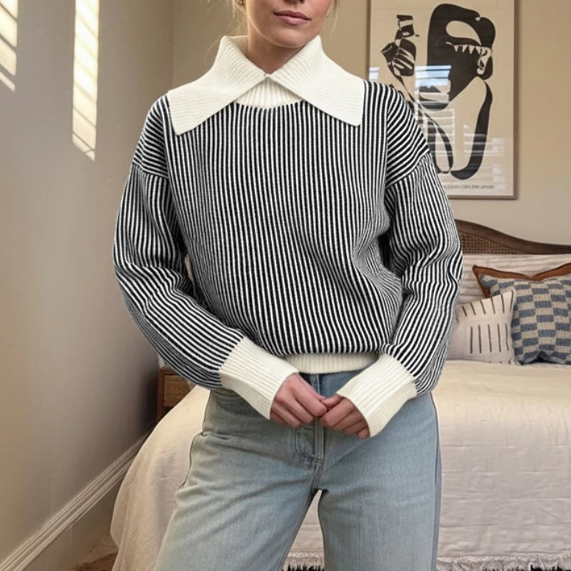 

2025 Autumn and Winter New Casual Retro Style Design Sense Large Lapel Half Turtleneck Striped Sweater Women