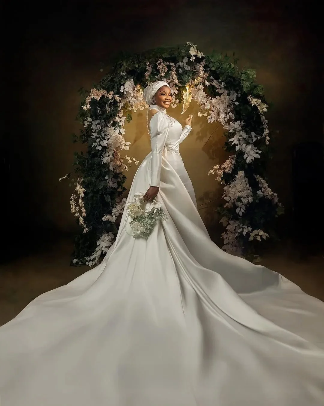 Customized Plus Size Mermaid Wedding Dress Bridal Gowns For Bride Detachable Train High Neck Illusion Long Sleeves Beaded Lace