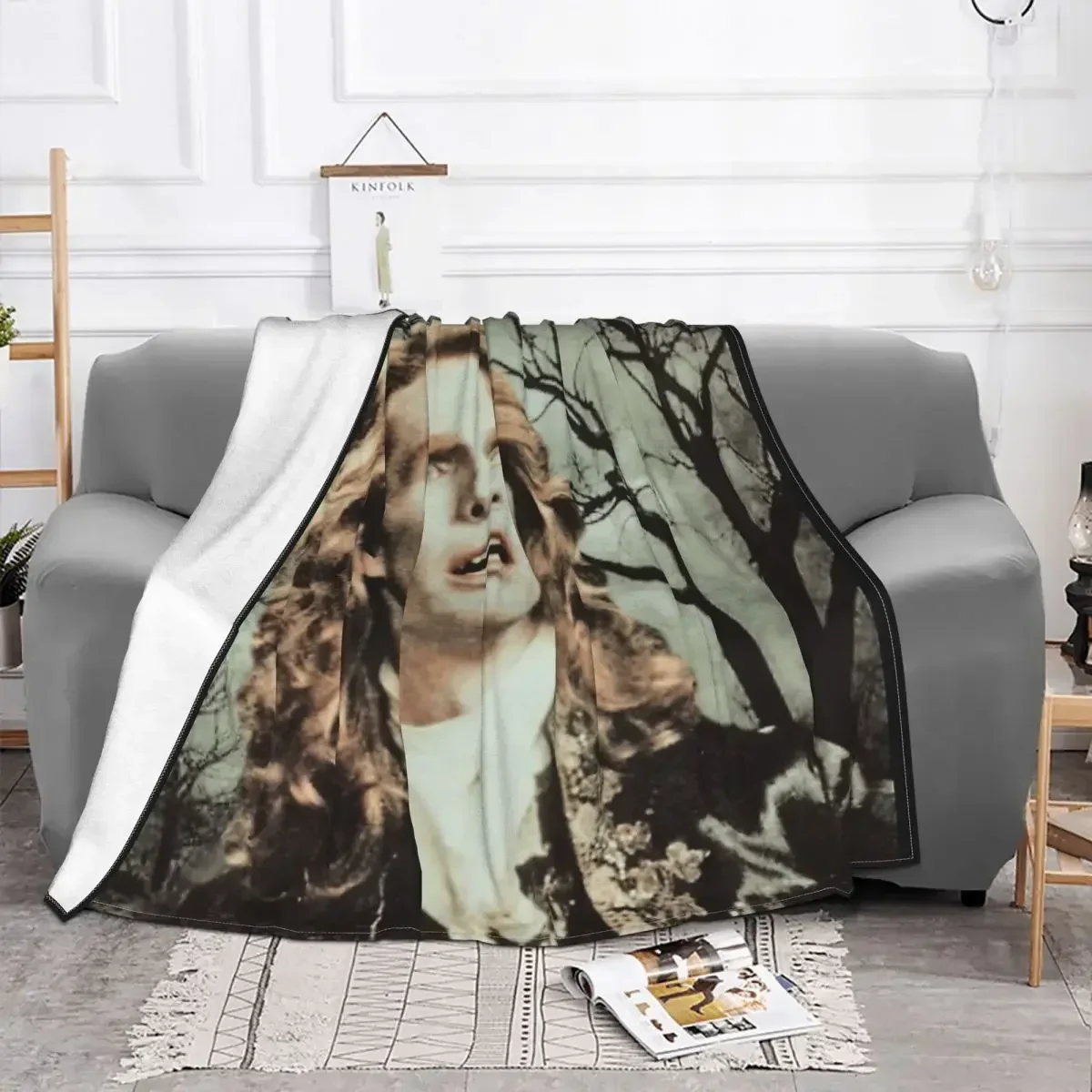 Lestat De Lioncourt - Interview With The Vampire Throw Blanket Garden Bedspreads Furry Winter Sweatshirt Scarf Love