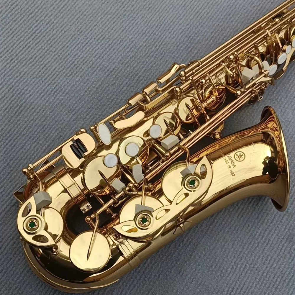 

Classic E-flat alto saxophone brass lacquered gold high-quality jazz instrument with bag and accessories